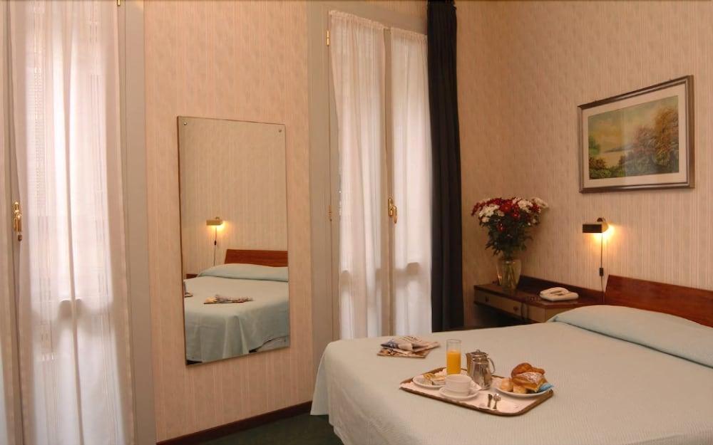 London Hotel Milán Exteriér fotografie