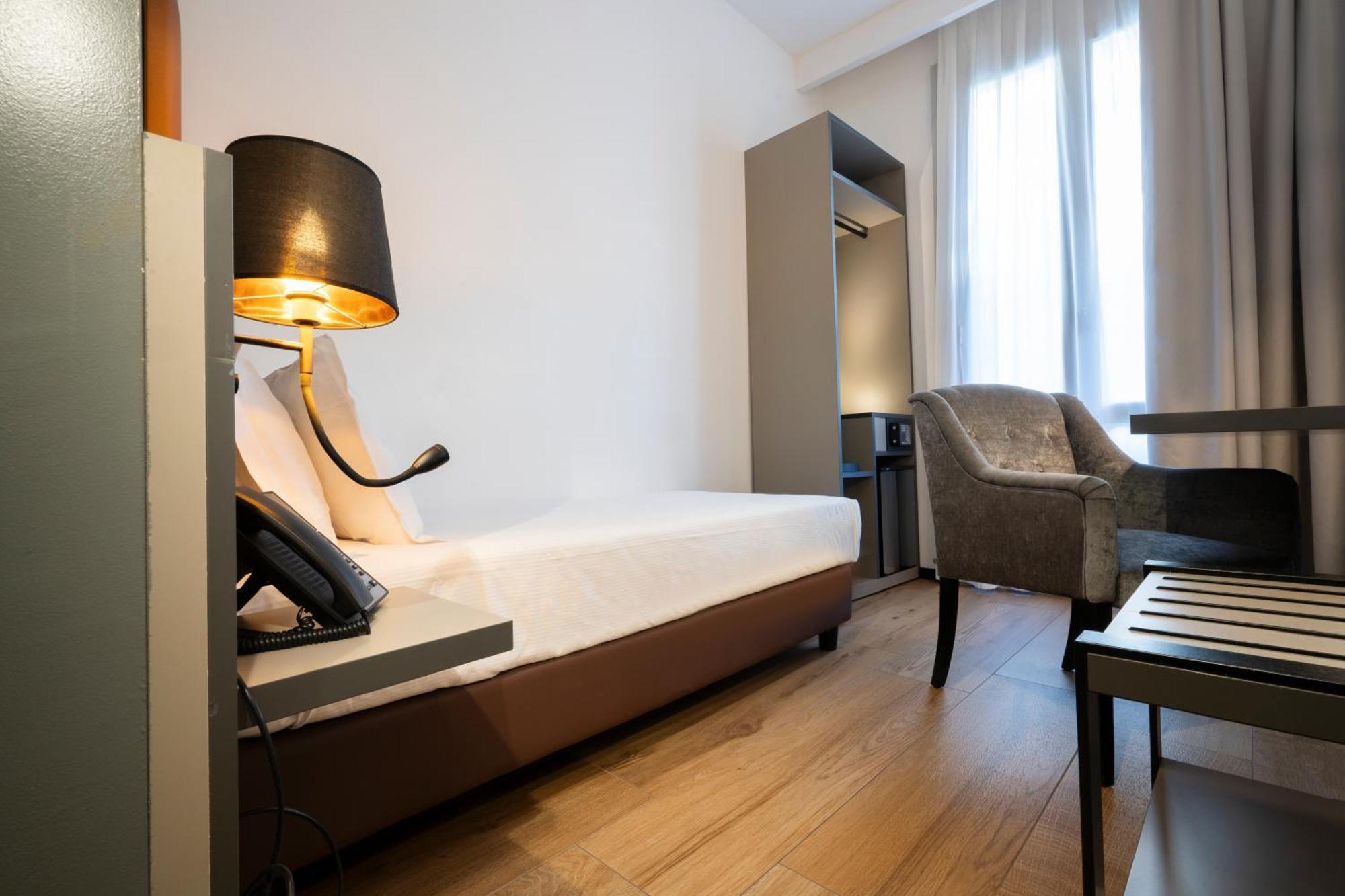 London Hotel Milán Exteriér fotografie